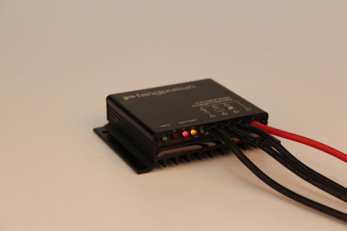 Automatic 10 Amp PWM Intelligent Charge Controller Surya 0